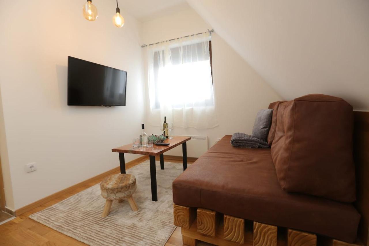 Wood Apartmani - Vila Zimska Idila Jahorina Eksteriør billede